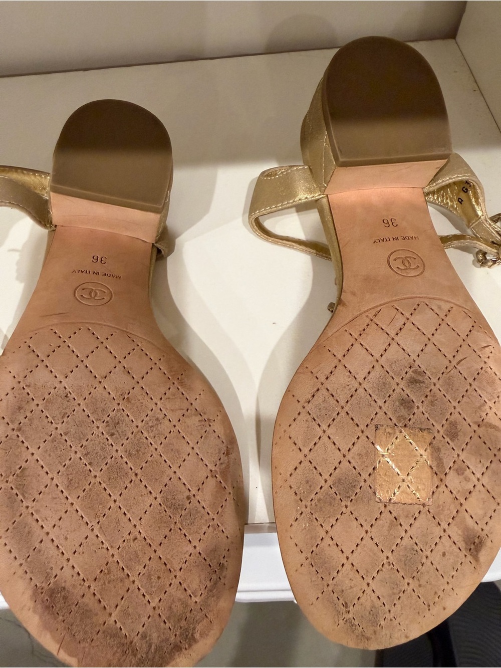 CHANEL Gold Quilted T-Strap Sandals with Chain CC Charm - Picture 3 of 3